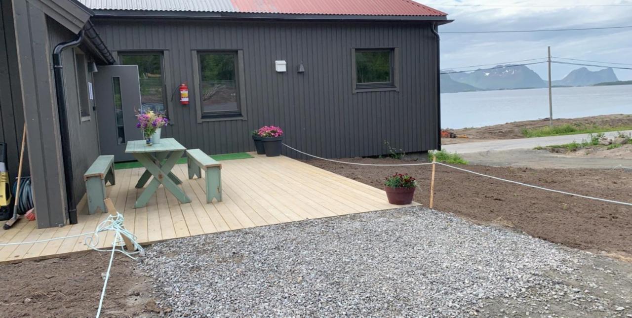 Bedehuset Basecamp Senja Hotel Skaland Exterior foto