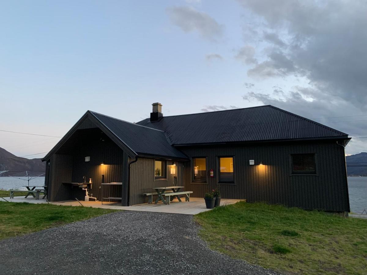 Bedehuset Basecamp Senja Hotel Skaland Exterior foto